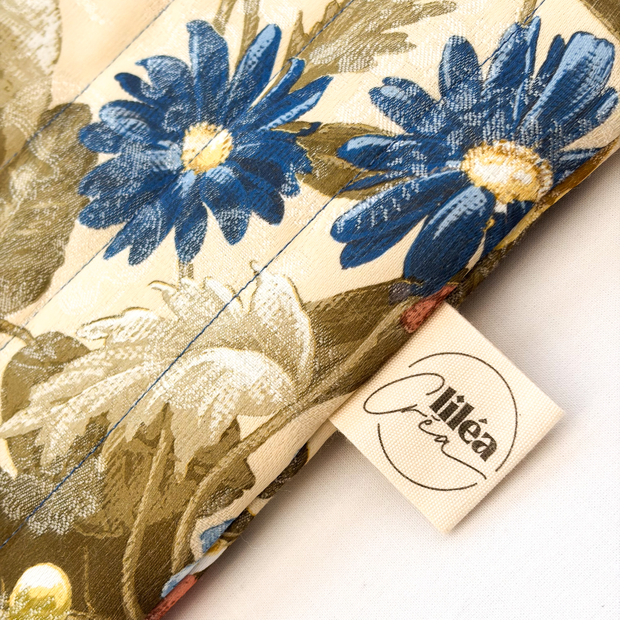 pochette livre mona modele champetre 2 pochette livre mona modèle champêtre détails étiquette