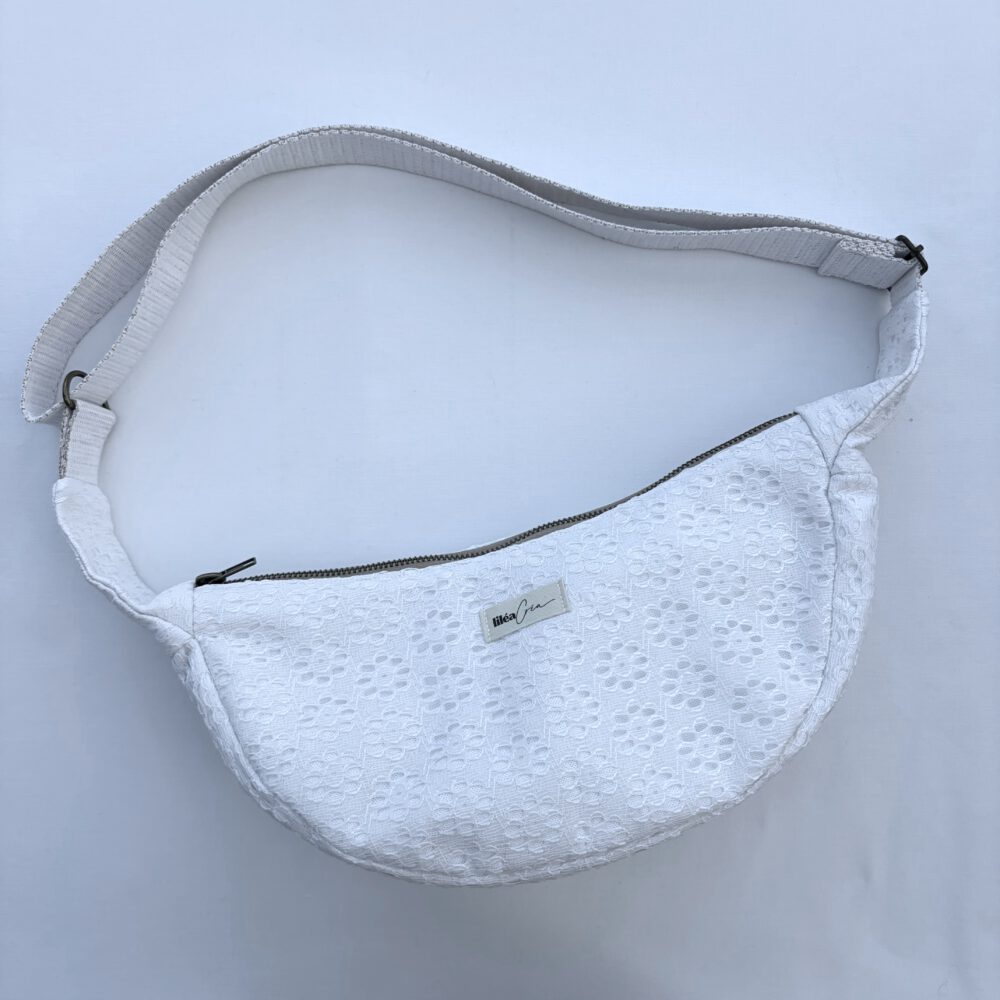 sac demi lune marcelle modèle dentelle vue avant du sac
