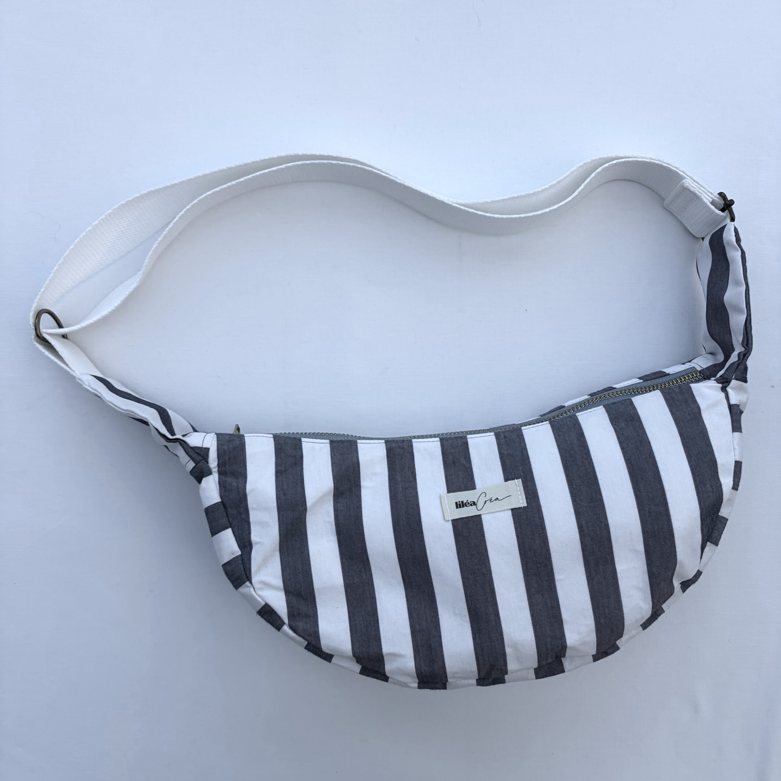 sac marcelle modele marin 7 sac demi lune marcelle modèle marin vue avant du sac